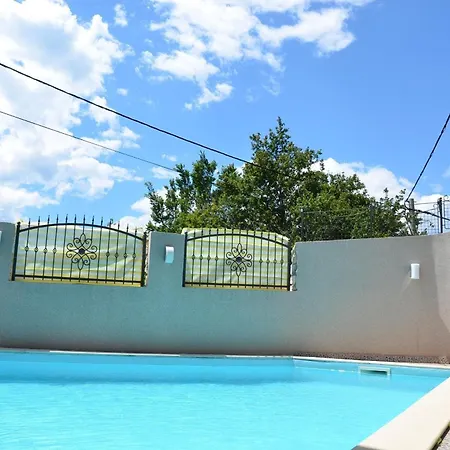 Holiday home Grosses Mit Eigenem Pool Und Terrasse *