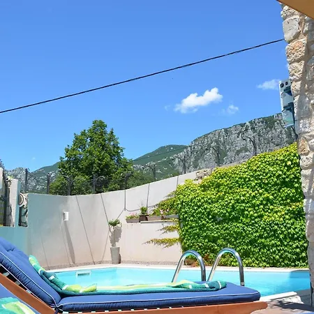 Grosses Mit Eigenem Pool Und Terrasse * Crikvenica